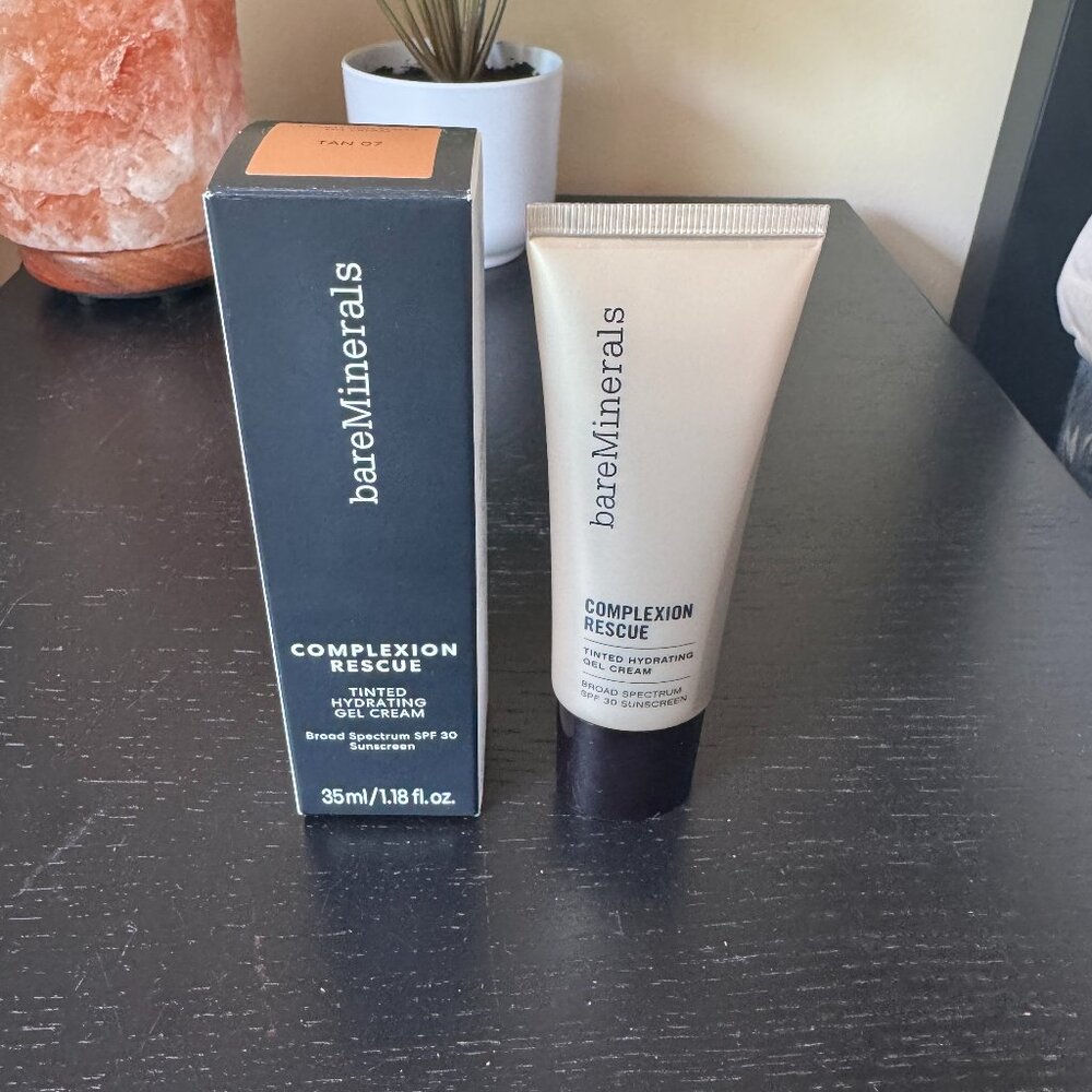 UNOPENED - Bare Minerals Complexion Rescue SPF 30 Shade 7 (Tan) - FULL SIZE